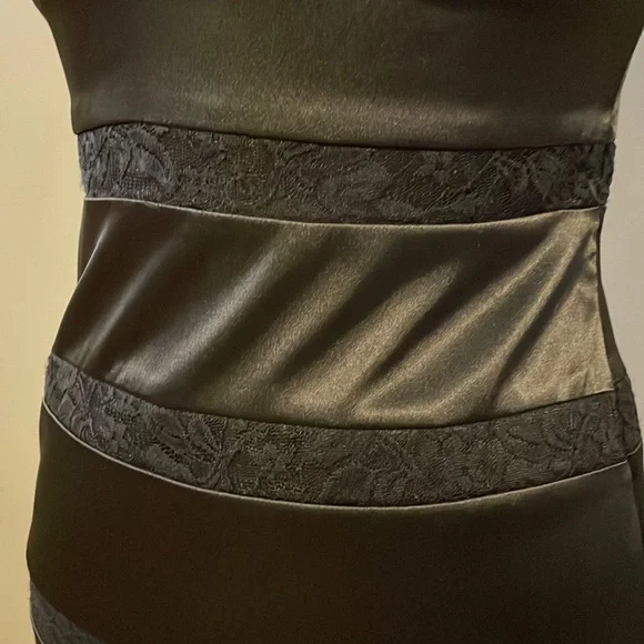 Bisou Bisou Satin and lace striped cocktail dress - Picture 3 of 8